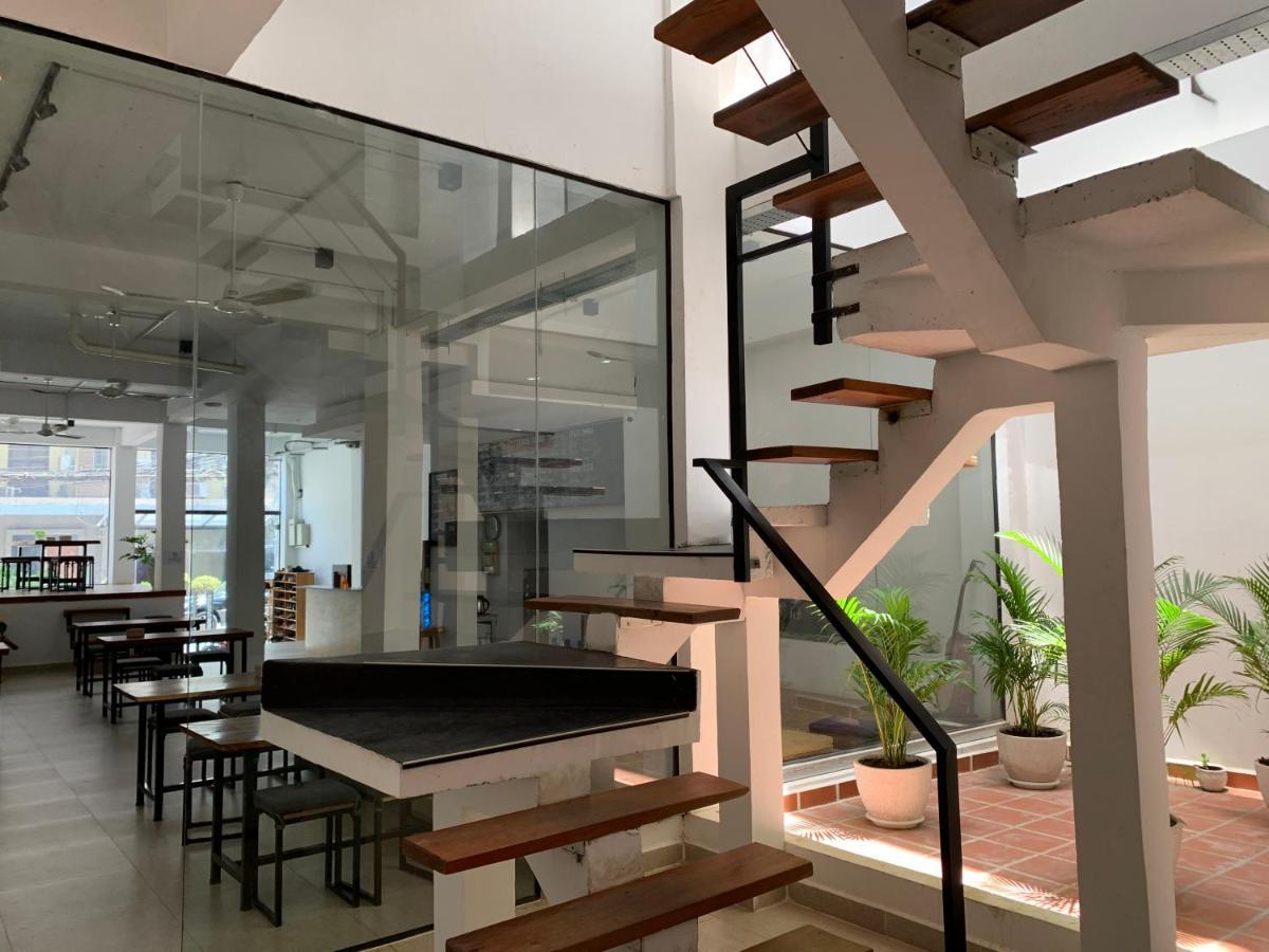 One Stop Hostel Phnom-Penh Buitenkant foto