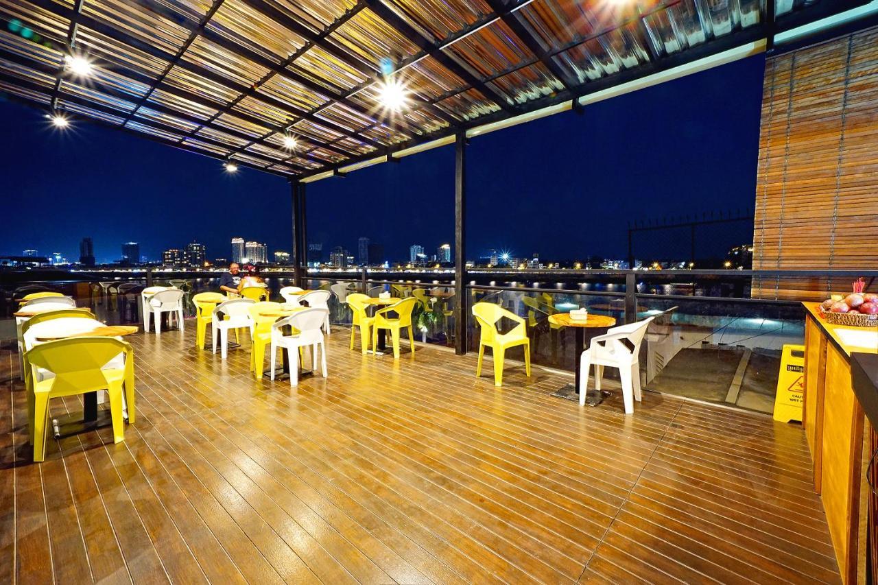 One Stop Hostel Phnom-Penh Buitenkant foto