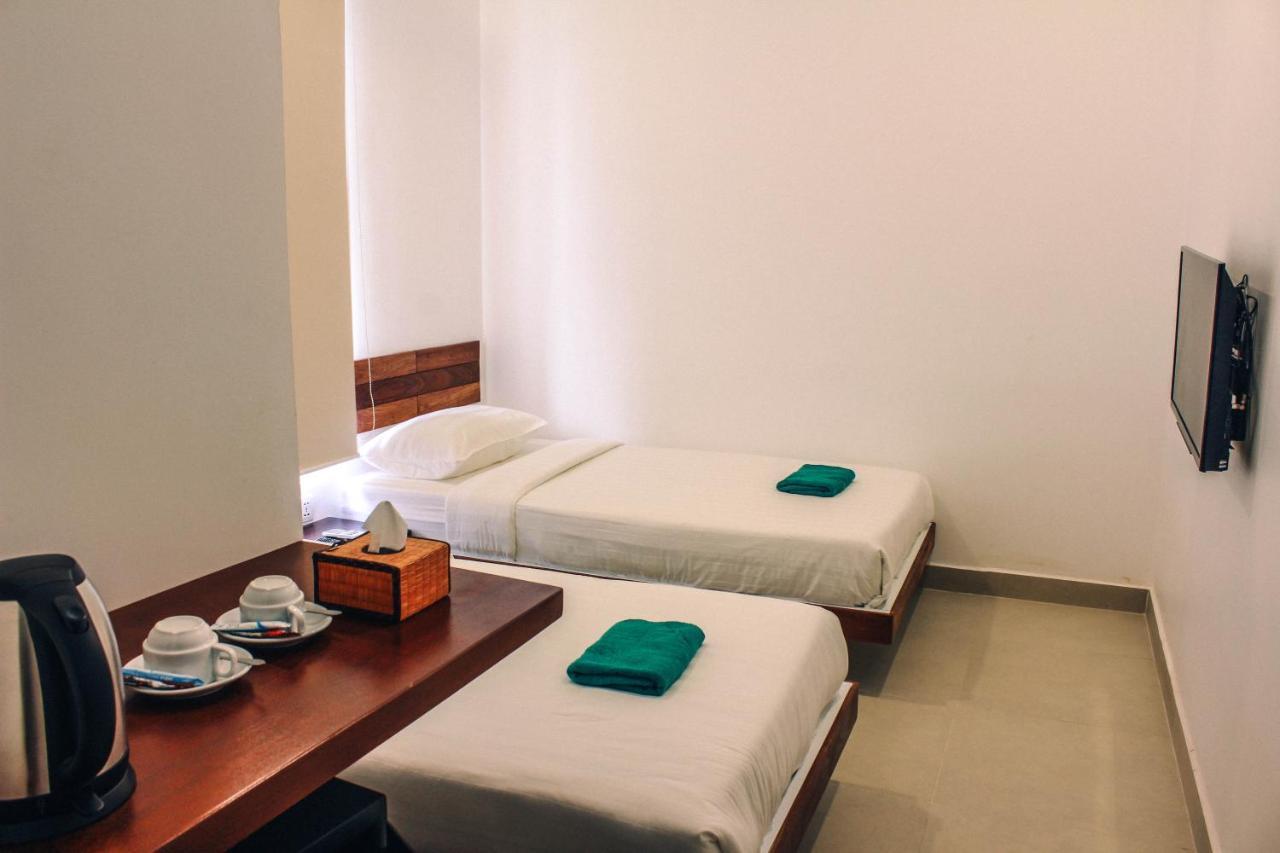 One Stop Hostel Phnom-Penh Buitenkant foto